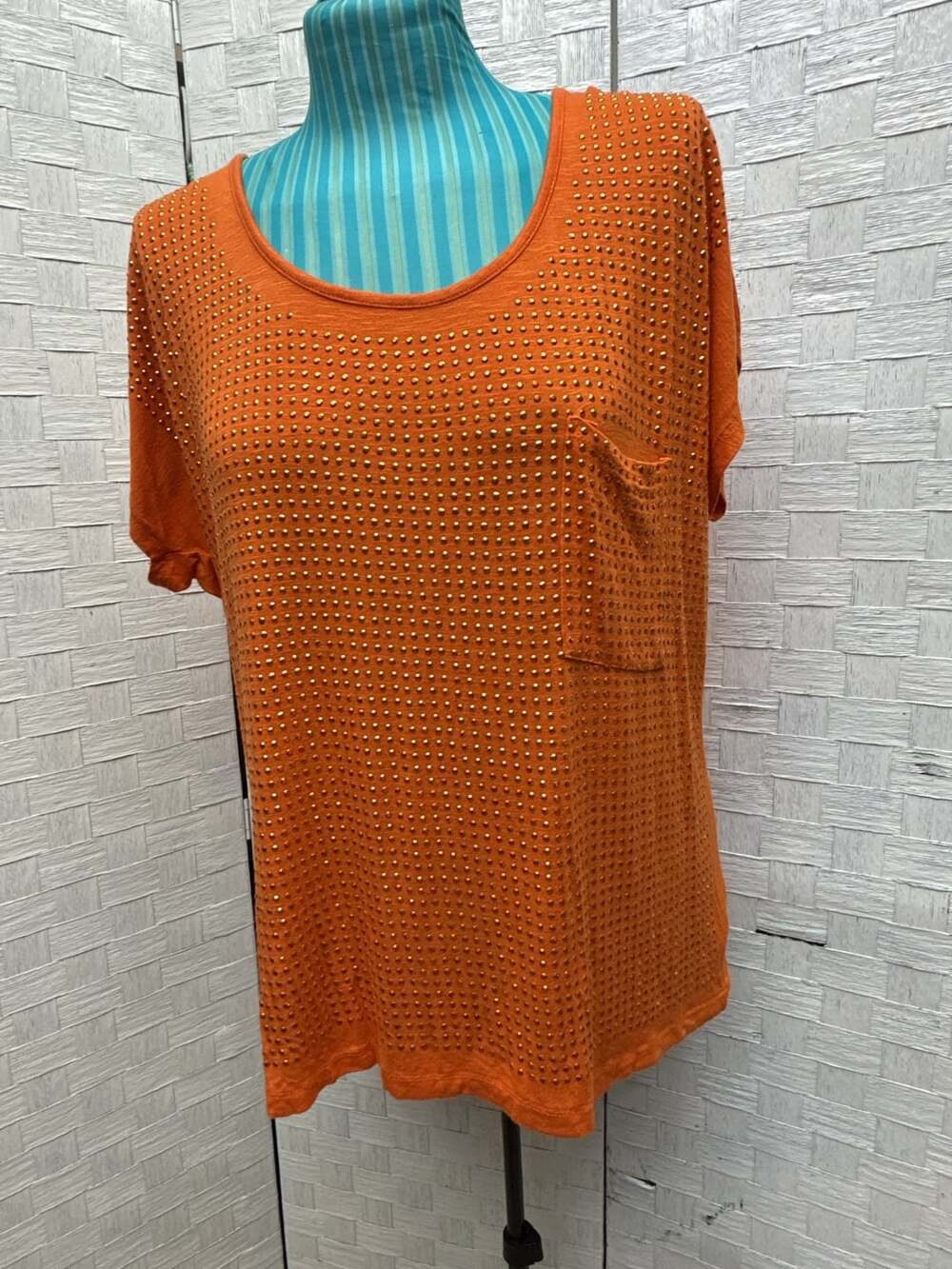 One World Studded Top Size L Orange Pocket